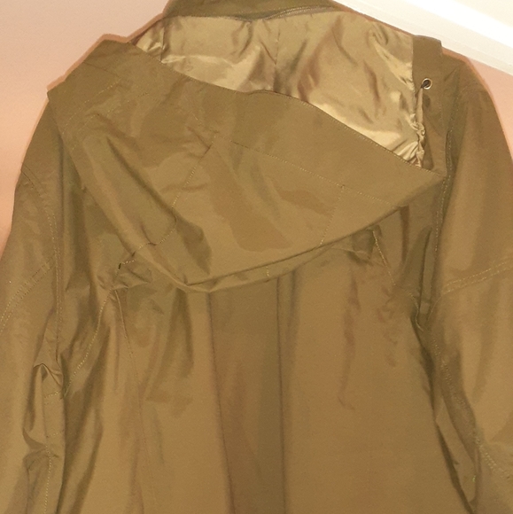 Men Eddie Bauer size L brown zip up hooded weather edge jacket. - Picture 2 of 4